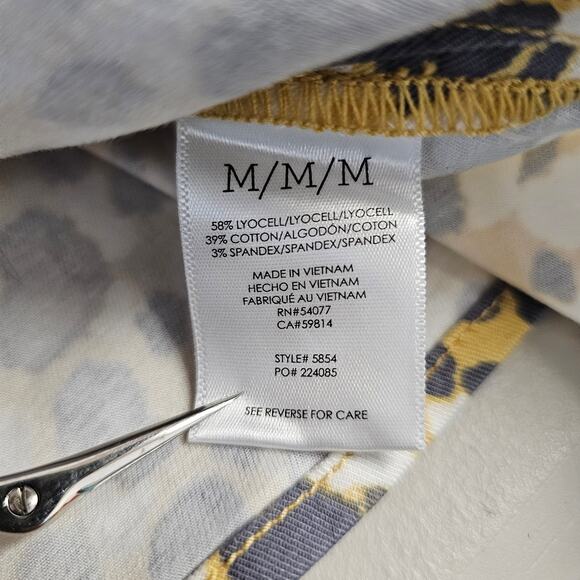 CAbi Womens Providence Shirt Jacket Size Medium Casual Animal Print Shacket Cute - Picture 7 of 10